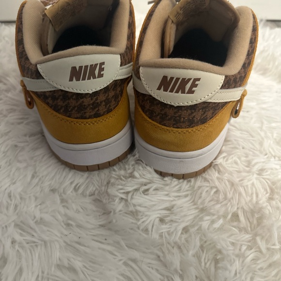 Teddy Bear dunks - Picture 3 of 4